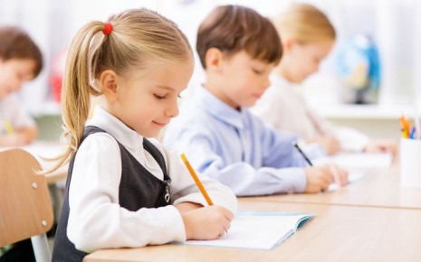 Новые методы оценки школьной успеваемости через сенсомоторные реакции