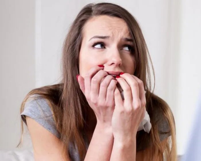 Как справиться с дрожью при неврозе: секреты и советы