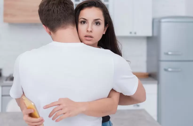 Скрытая конкуренция в отношениях: как она влияет на любовь